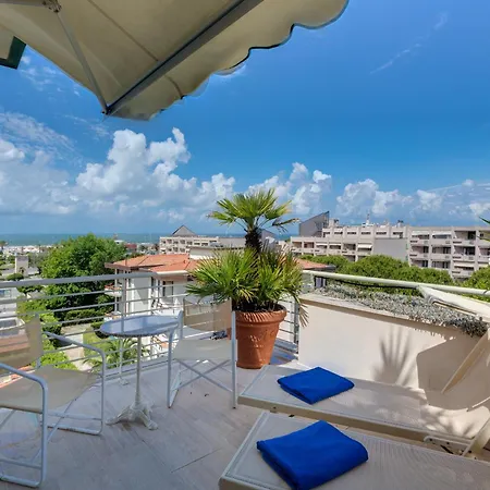 Bacco 3* Lido di Camaiore