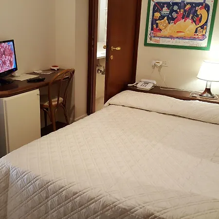 מלון Bacco לידו די קאמאיורה