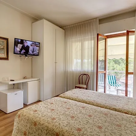 Bacco 3* Lido di Camaiore